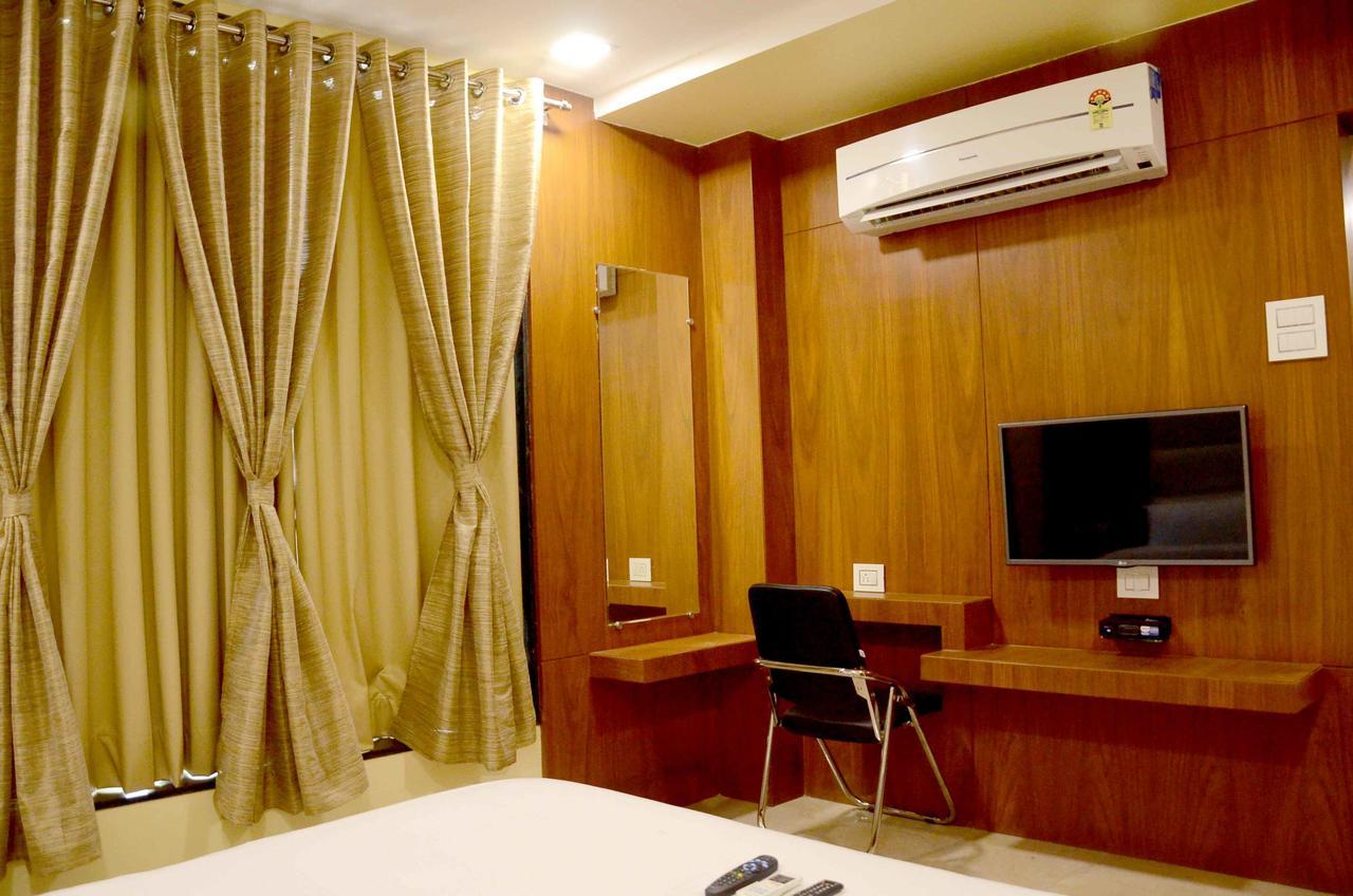 אויאיין Hotel Shikhar Darshan מראה חיצוני תמונה
