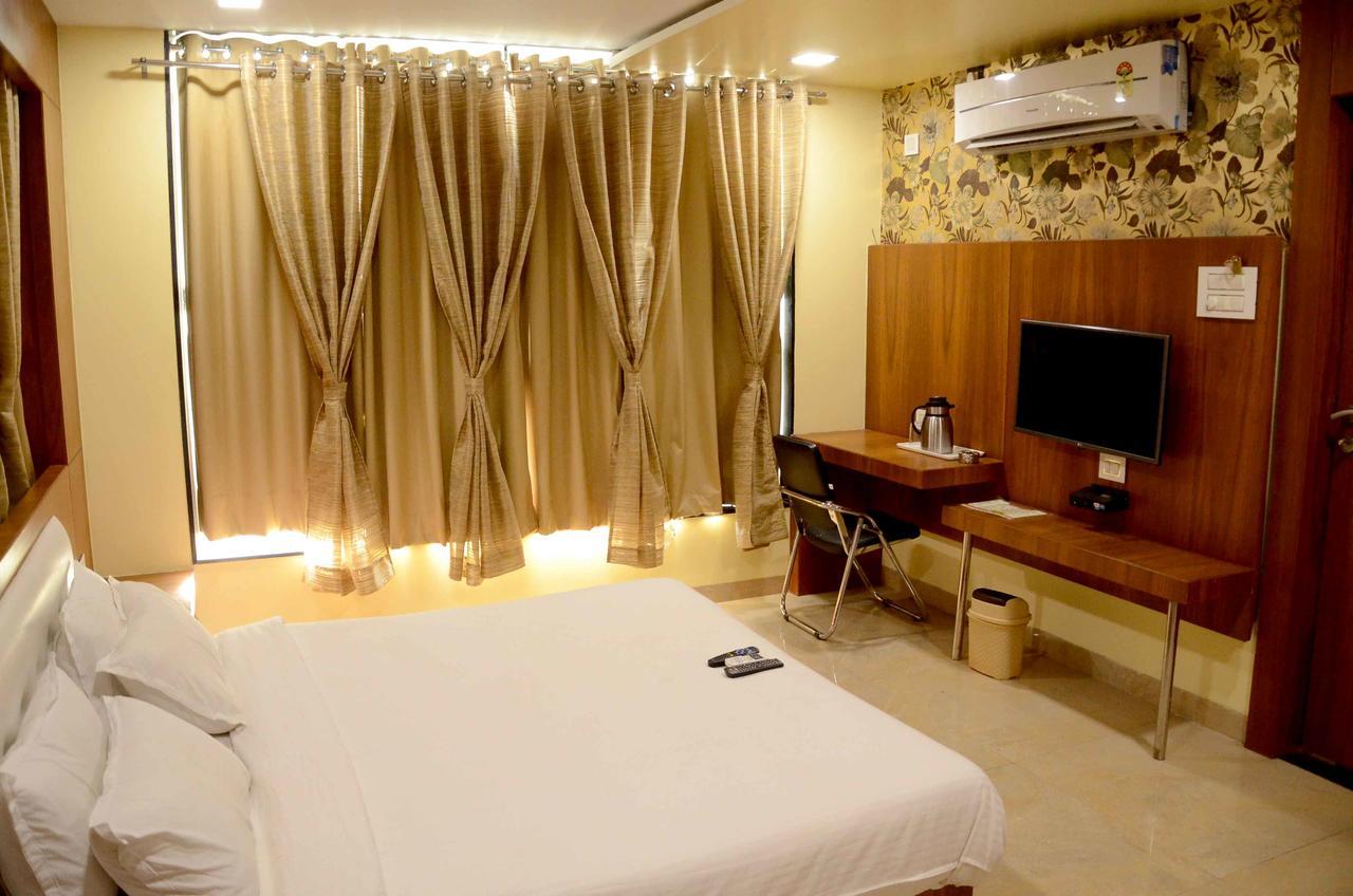 אויאיין Hotel Shikhar Darshan מראה חיצוני תמונה